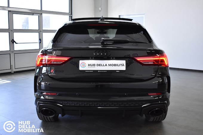 AUDI RS Q3 SPB quattro S tronic